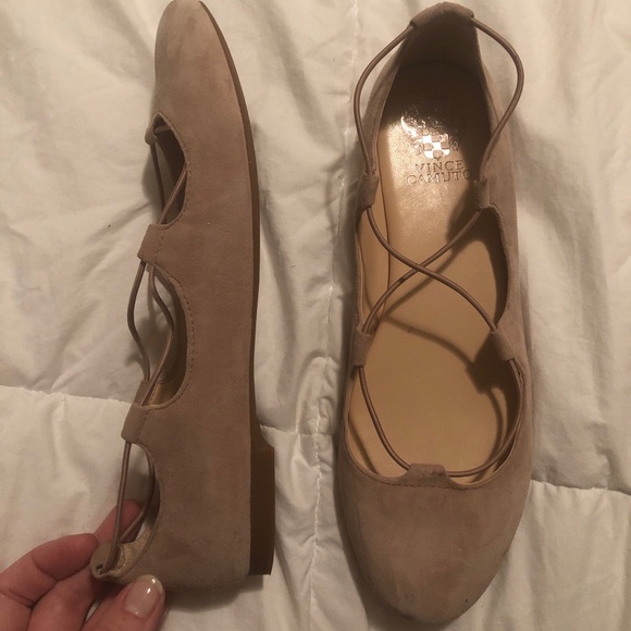 Flats - Picture 3 of 4